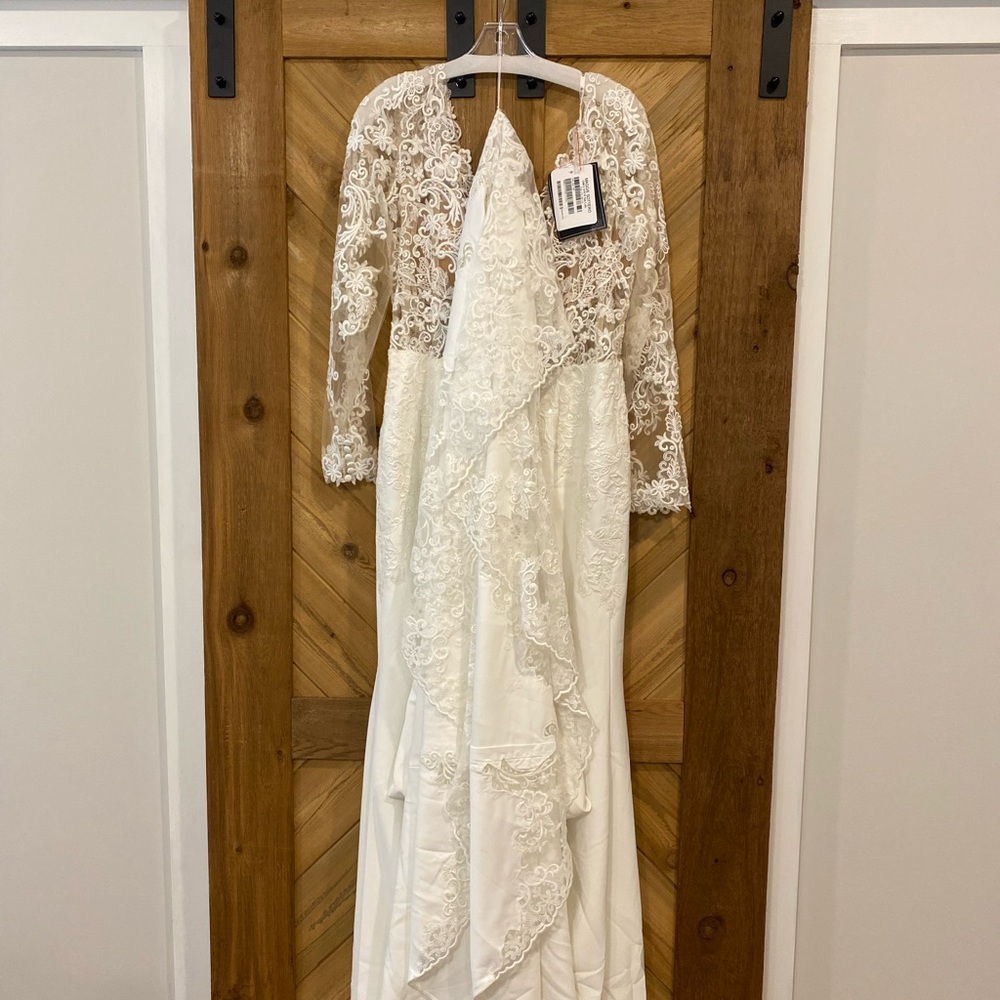 Maggie Sottero Wedding Gown (NWT)